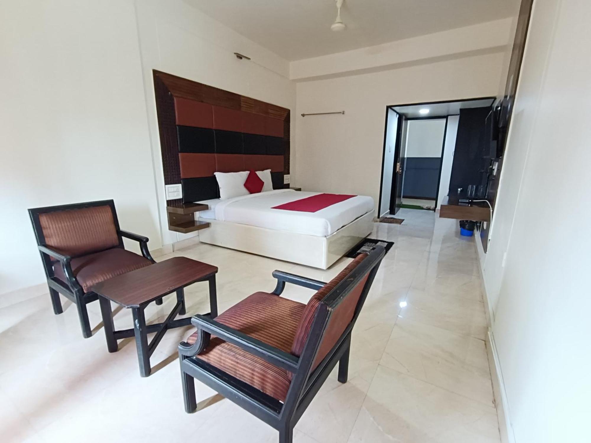 Hotel New Rajdarshan 马迪凯里 外观 照片