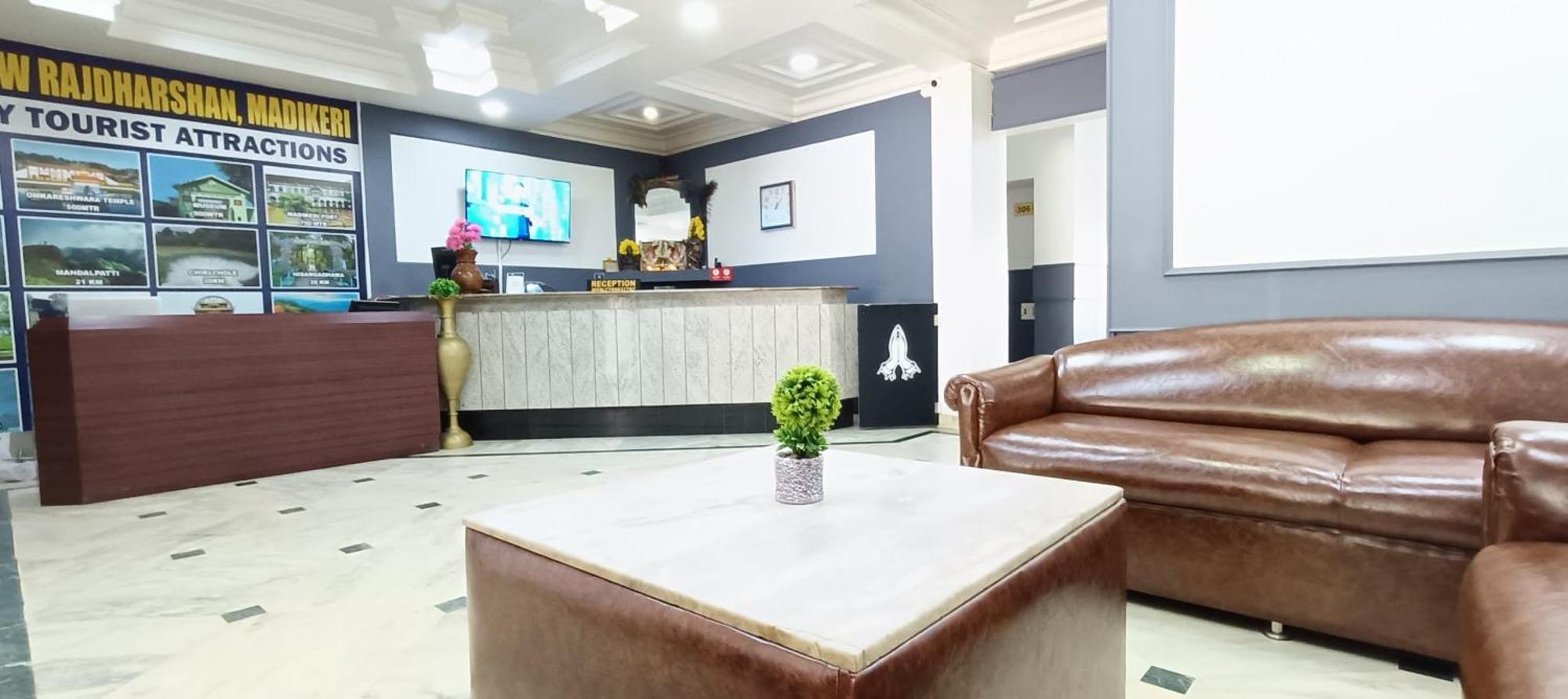 Hotel New Rajdarshan 马迪凯里 外观 照片