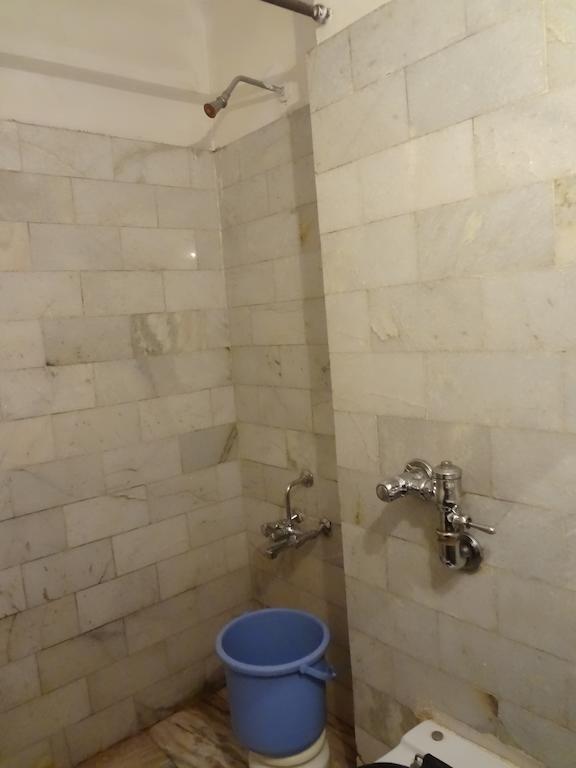 Hotel New Rajdarshan 马迪凯里 外观 照片