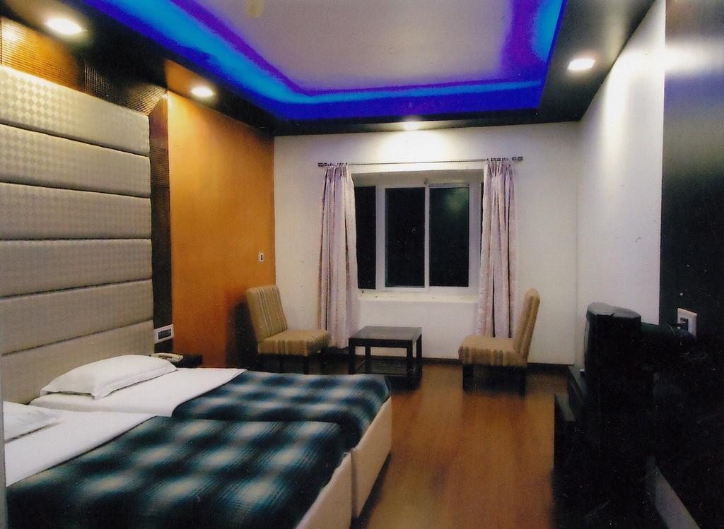 Hotel New Rajdarshan 马迪凯里 外观 照片