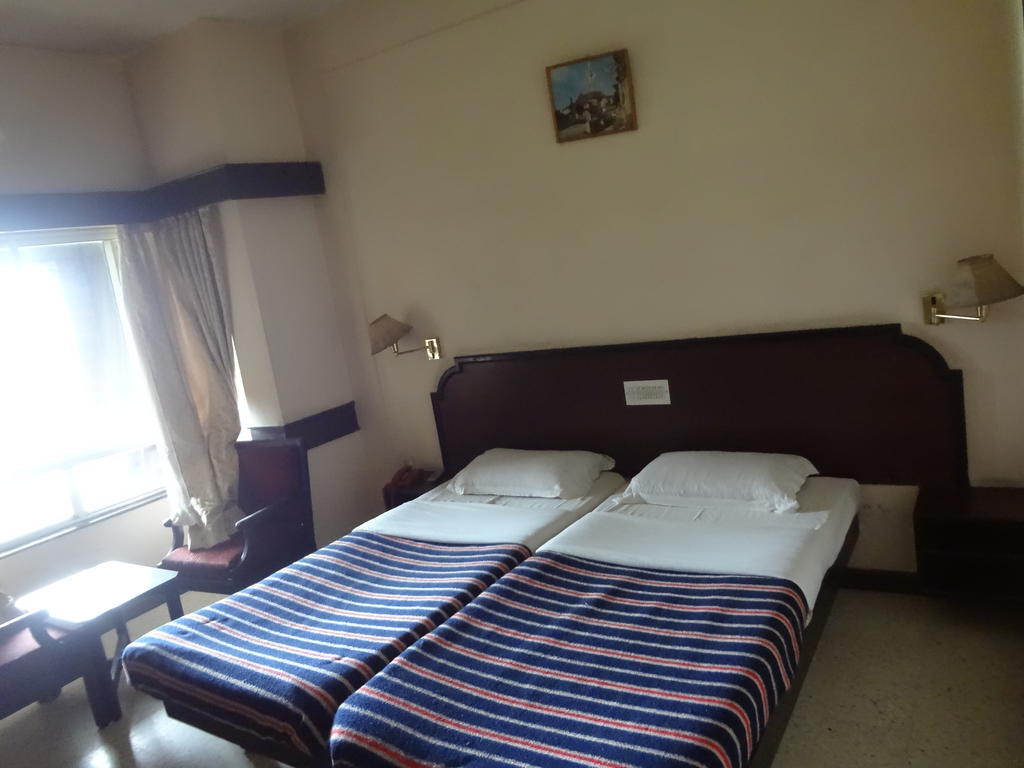 Hotel New Rajdarshan 马迪凯里 外观 照片